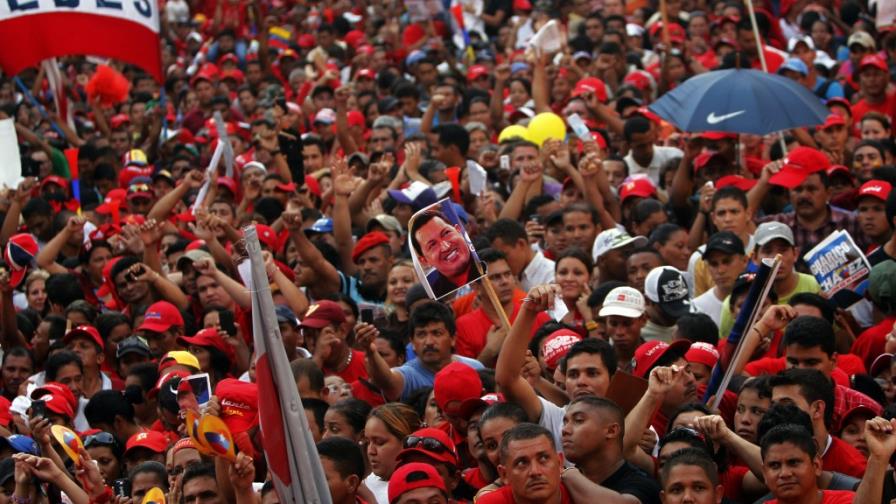Encuesta da a Hugo Chávez una ventaja de 27,3 puntos sobre Henrique Capriles Encuesta da a Hugo Chávez una ventaja de 27,3 puntos sobre Henrique Capriles