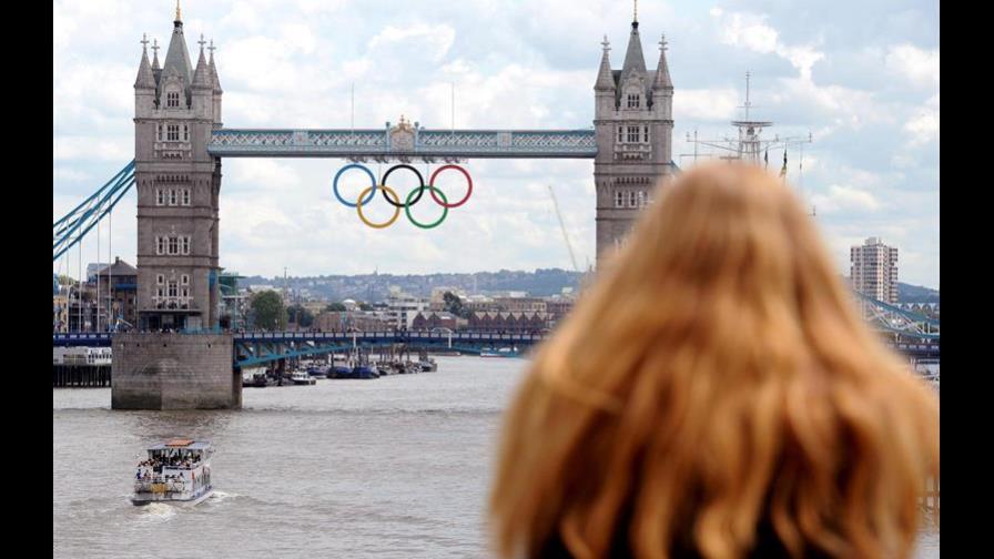 La bandera de los Juegos Paralímpicos ondea en Downing Street