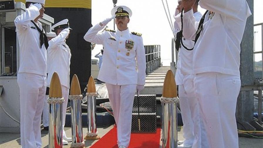 Comandante de Estados Unidos fingió su muerte para terminar con su amante