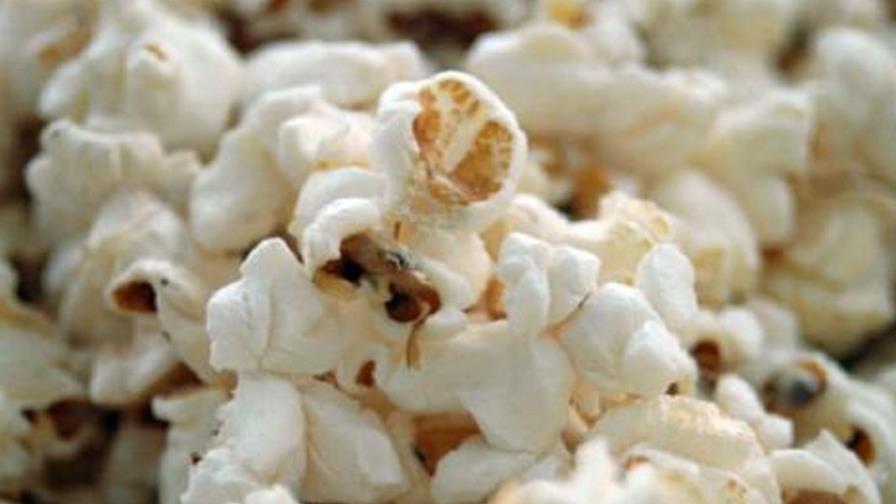 Devorador de palomitas de maíz gana millonaria demanda
