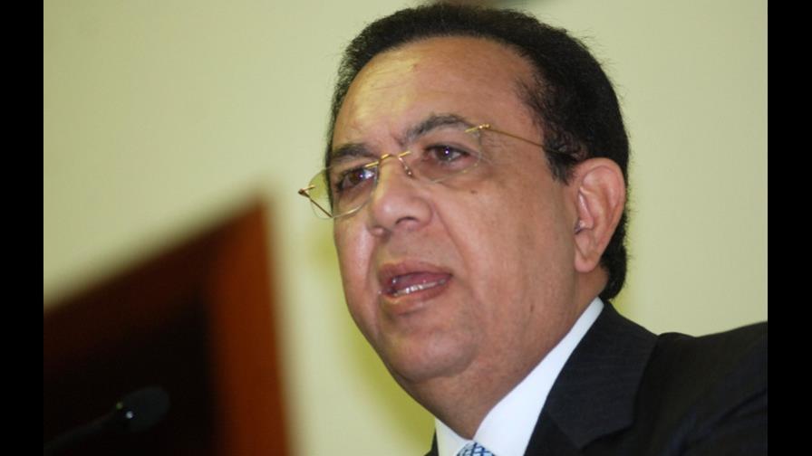 Valdez Albizu, la reforma fiscal va y no afectará a los pobres