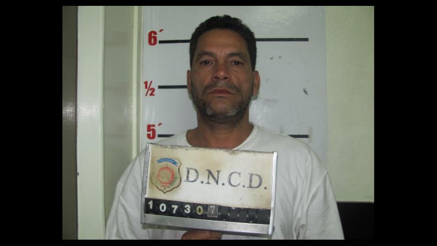 Detenido en Villa Duarte con marihuana fue indultado en el 2001 y tiene 15 fichas