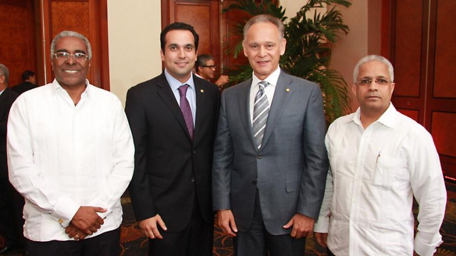 Abren el primer Instituto en Banca de RD