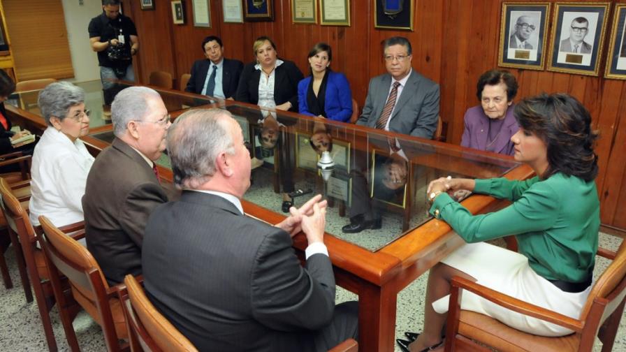 La Primera Dama visita Rehabilitación
