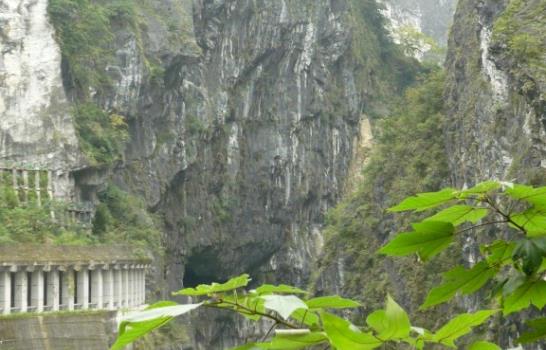 Taiwán: moderna, religiosa y natural