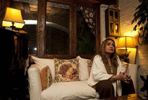 Tania Libertad cumple 50 años de cantarle a Latinoamérica