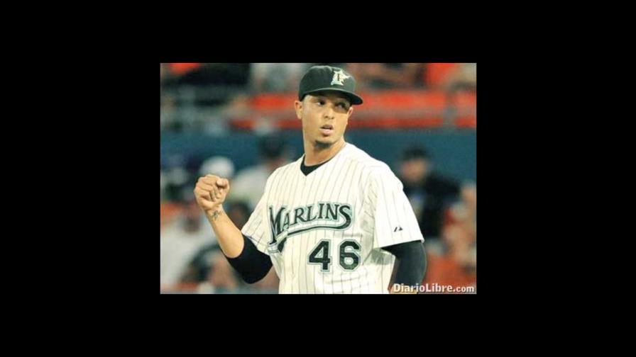 Tras usar nombre falso, Oviedo no puede presentarse con Marlins