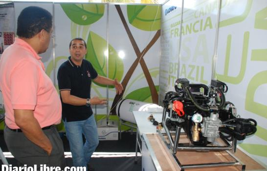 Feria acerca productores a la energía limpia