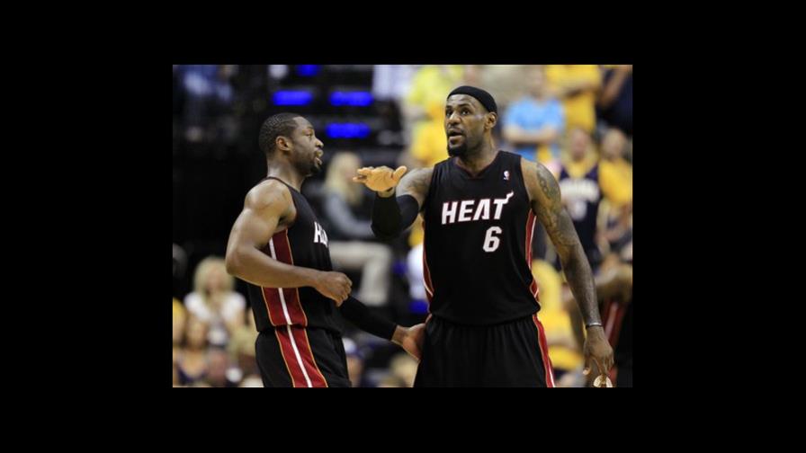 Con 40 puntos de LeBron los Heat derrotaran 101-93 a Indiana Con 40 puntos de LeBron los Heat derrotaran 101-93 a Indiana