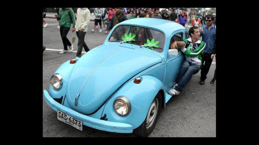 Uruguay planea vender marihuana a consumidores registrados