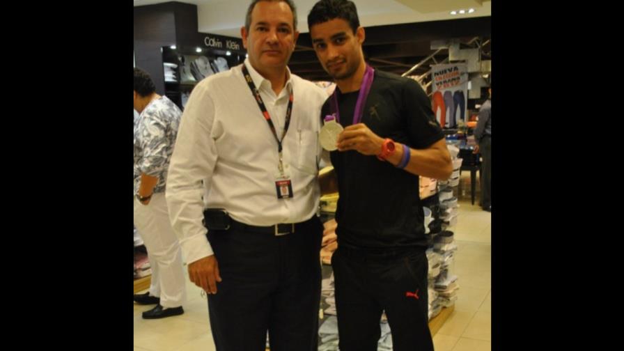 Tienda Anthonys viste a los grandes Tienda Anthonys viste a los grandes