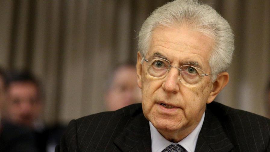 Mario Monti dimite como primer ministro de Italia