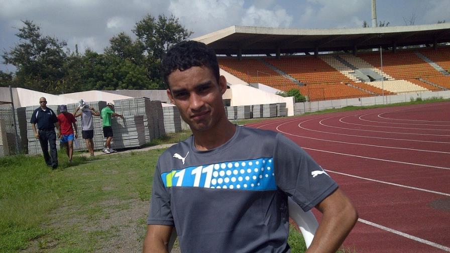 Luguelín confiesa que teme entrenar en el país porque podría lesionarse