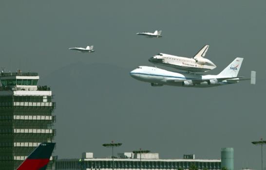 Endeavour pone fin a una era de exploración espacial