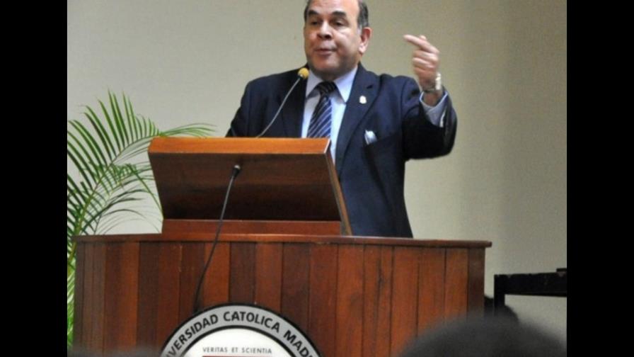 Pelegrín Castillo dice Haití colapsó