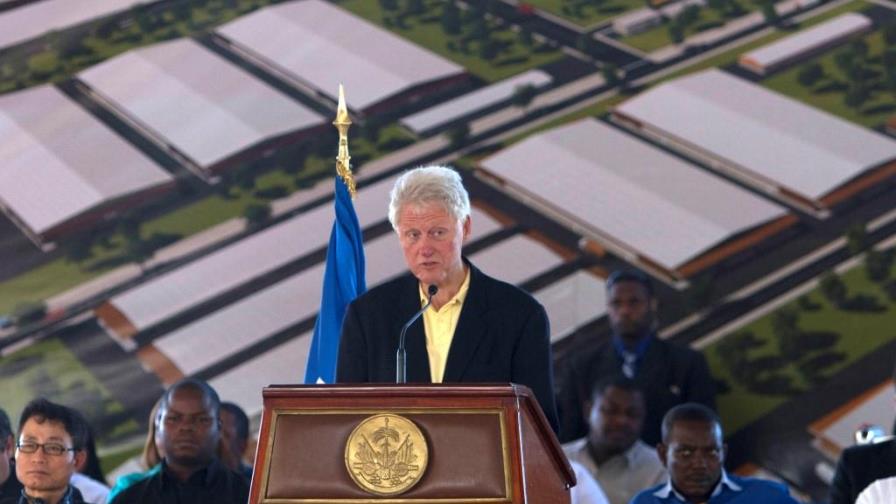 Los Clinton inaugurarán parque industrial en Haití