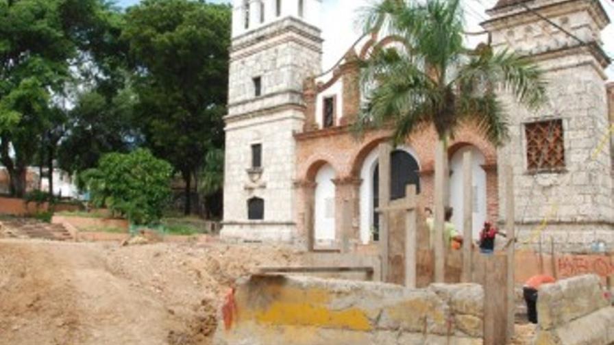 Osamentas halladas en la Plaza Santa Bárbara son de vacunos