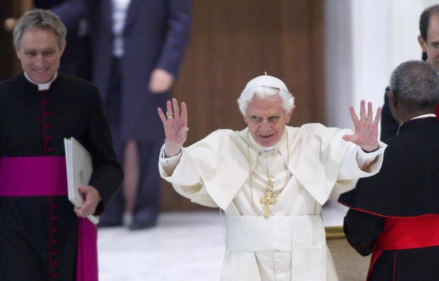 Benedicto XVI indulta a su exmayordomo, condenado por robo