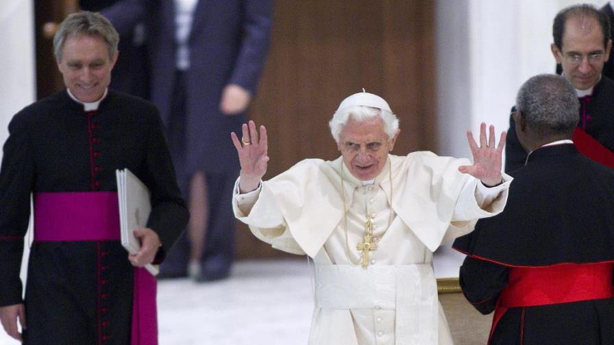 Benedicto XVI indulta a su exmayordomo, condenado por robo