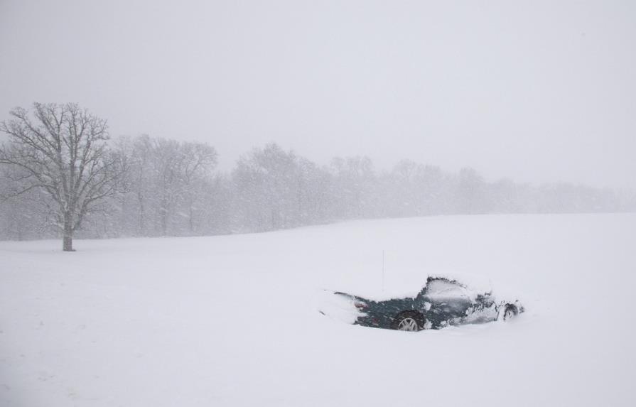 Tormenta de nieve en Estados Unidos deja al menos ocho muertos