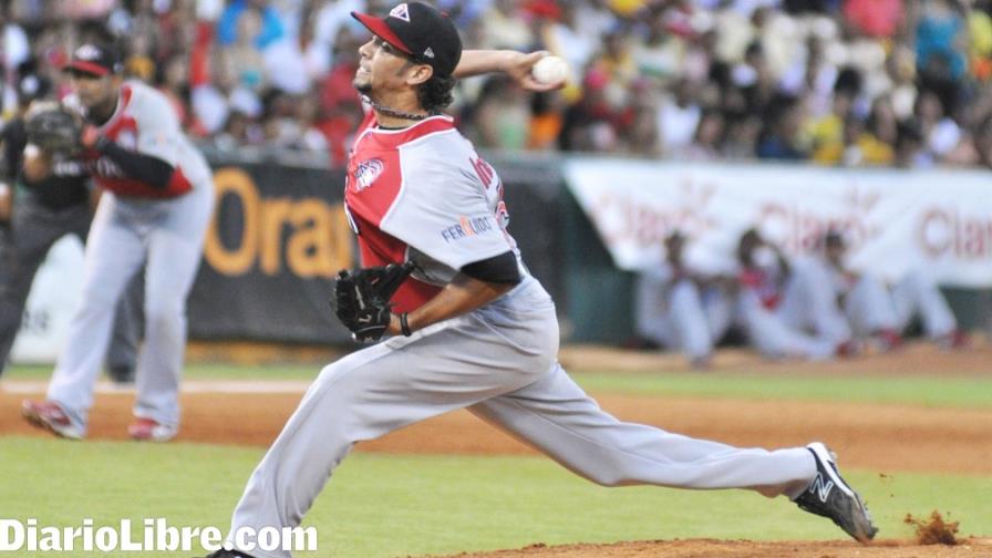 El Escogido coloca 2 a 0 la serie final contra las Águilas