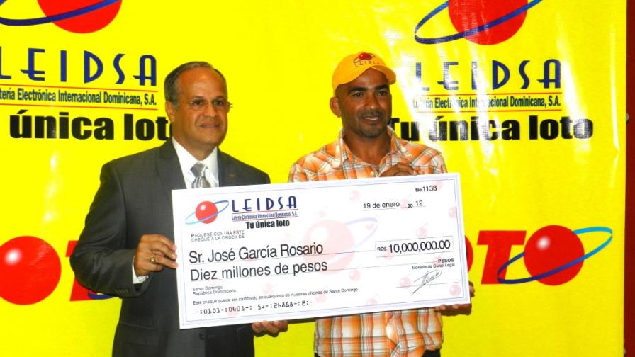 Chofer del concho gana RD$ 10 millones en Loto