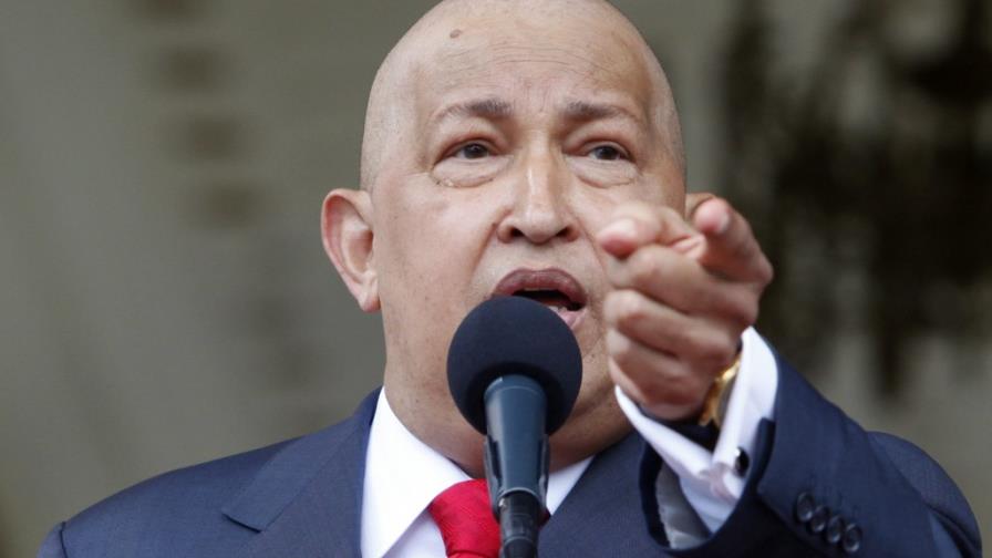 Chávez dice que estará en Caracas el jueves y necesitará más radioterapia