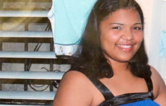Estrangulan mujer de 31 años en el kilómetro 14 de la Autopista Duarte Estrangulan mujer de 31 años en el kilómetro 14 de la Autopista Duarte