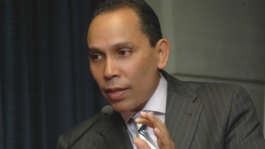 Procurador Radhamés Jiménez renuncia al cargo; es irrevocable Procurador Radhamés Jiménez renuncia al cargo; es irrevocable