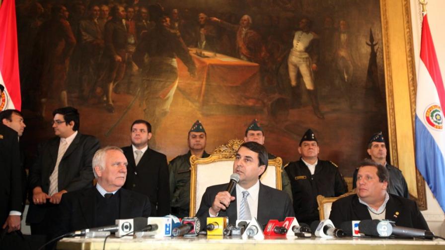 Franco dice acá no hay golpe y confía en reconocimiento de sus vecinos