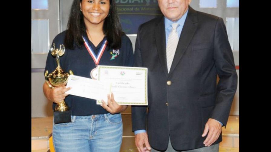 Estudiante del DN gana Concurso Matemáticas