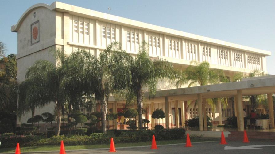 Rector UASD dice incremento de créditos es casi simbólico