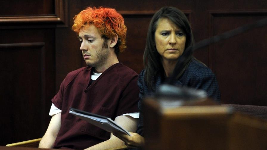 Sospechoso de la matanza de cine en Colorado comparece ante tribunal