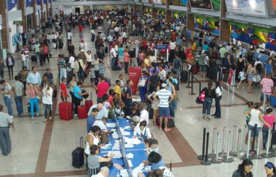 Adoptan medidas de seguridad en aeropuerto Las Américas por tormenta Isaac