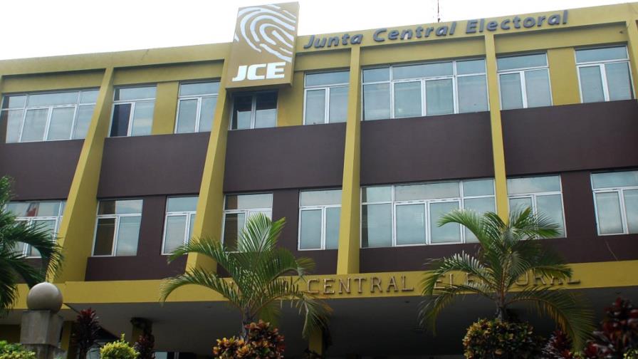 JCE no laborará este viernes por tormenta Isaac