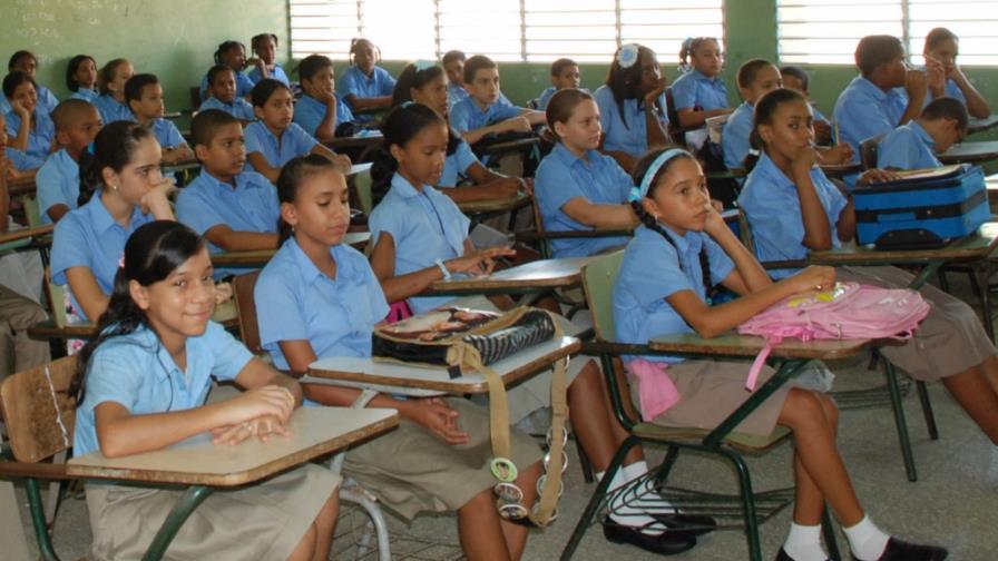 Aprueban menú para tanda extendida