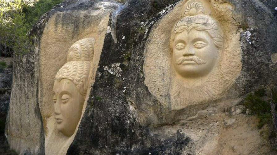 Las caras de piedra de Buendía