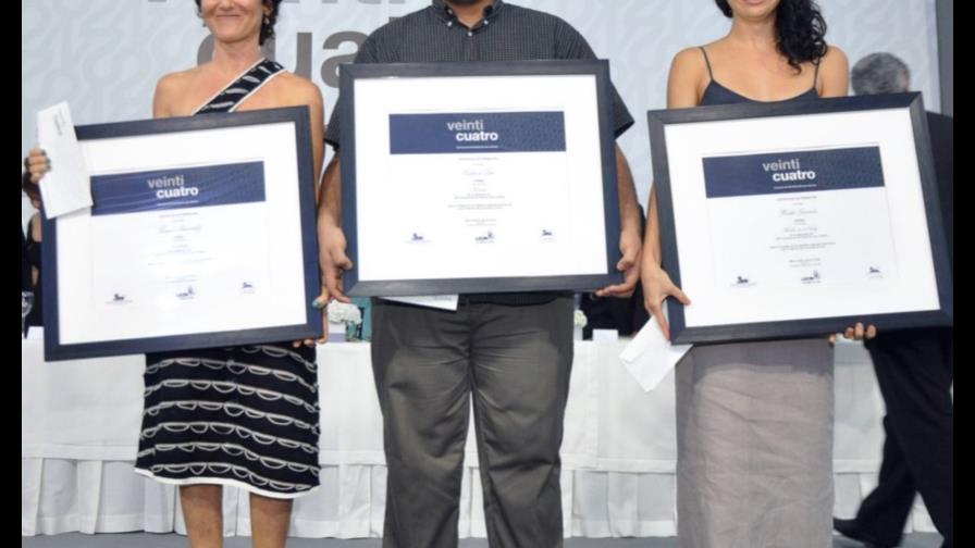 Entregan premios E. León Jimenes