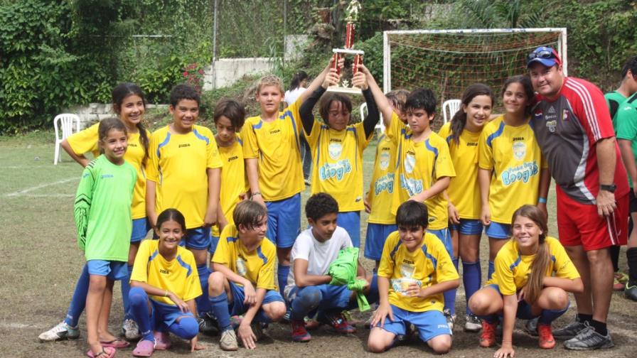 Celebran torneo de Soccer de ACCAS