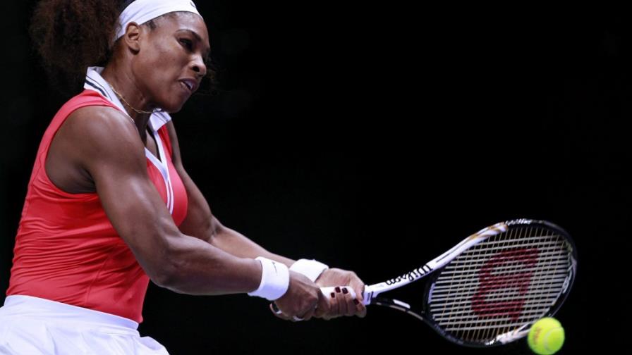 Serena Williams inicia con triunfo ante Kerber el camino a su tercer título Serena Williams inicia con triunfo ante Kerber el camino a su tercer título