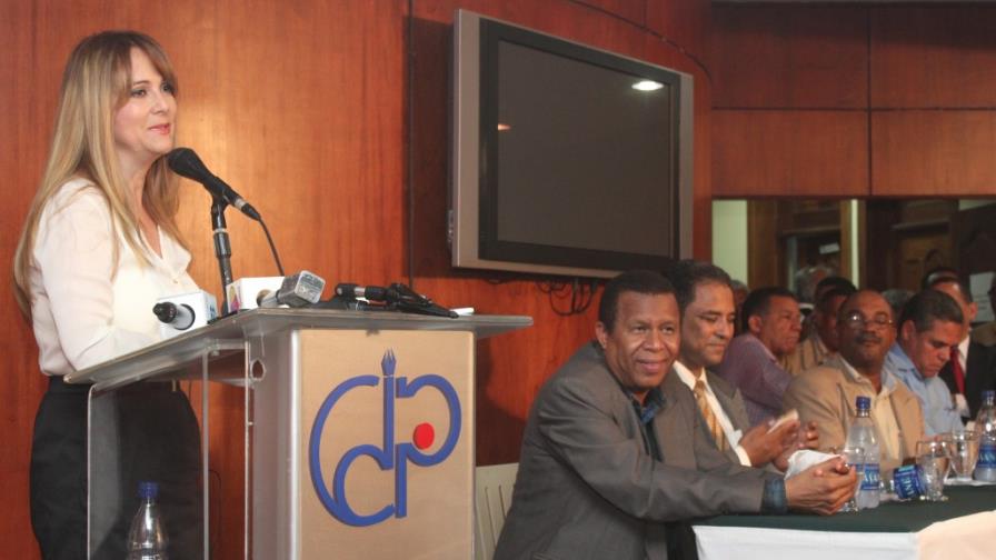 Senador denuncia trama para atentar contra Nuria Piera