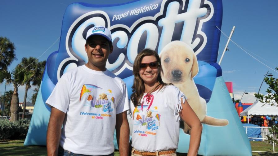 A colorear el cielo con Scott