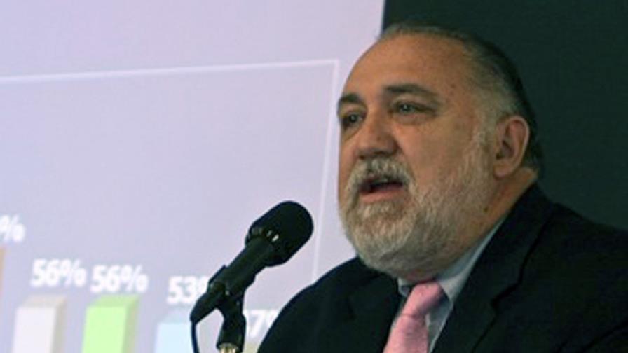 Bendixen dice Mejía se quedó corto al hacer propuestas Bendixen dice Mejía se quedó corto al hacer propuestas