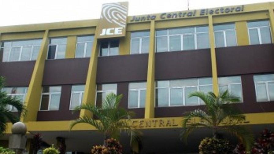 JCE suspends work all over the country because of Isaac