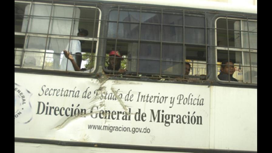Gobierno dominicano rechaza denuncia de maltrato a descendientes haitianos