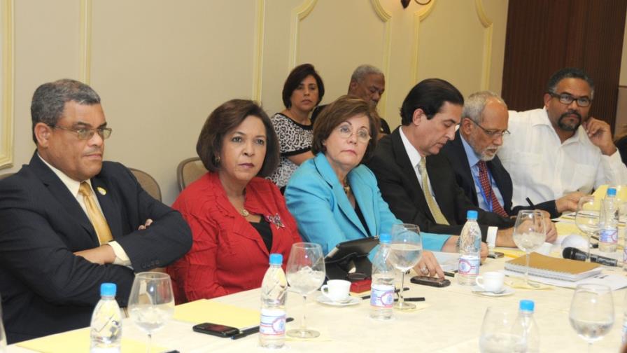 La Presidencia recibe resultados de Mesa de trabajo IDEC