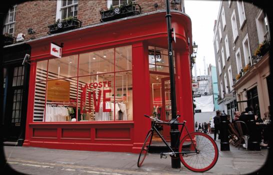 La londinense Carnaby Street, una encarnación moderna de los 60 La londinense Carnaby Street, una encarnación moderna de los 60