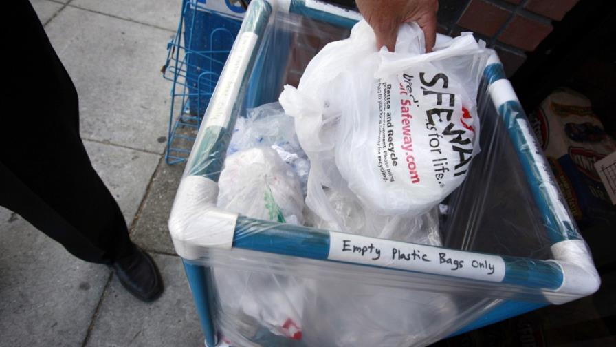 Prohíben uso bolsas plásticas en sumermercados de LA