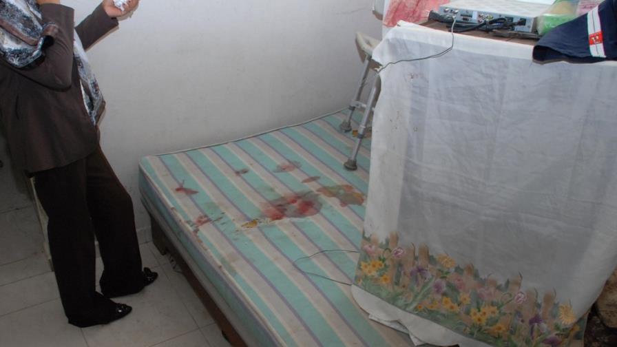 Se recupera mujer que baleó padrastro