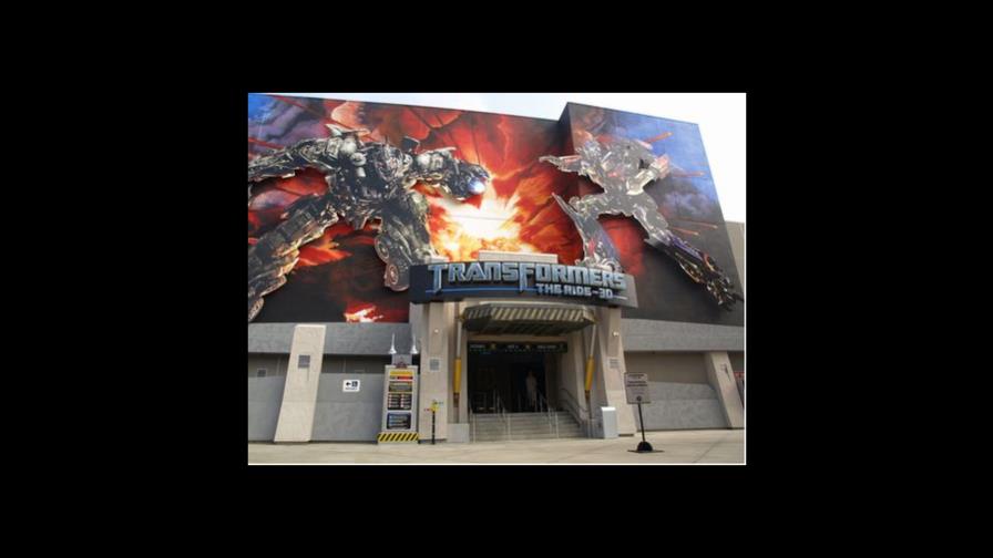 Los Transformers estrenan cuartel general en Universal Studios de Hollywood